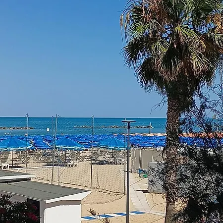 Atlantic Roseto Sul Mare Apartman *